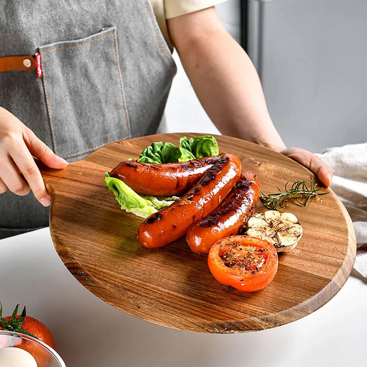 Circular Wood Cutting Board With Handle Kitchen Essential