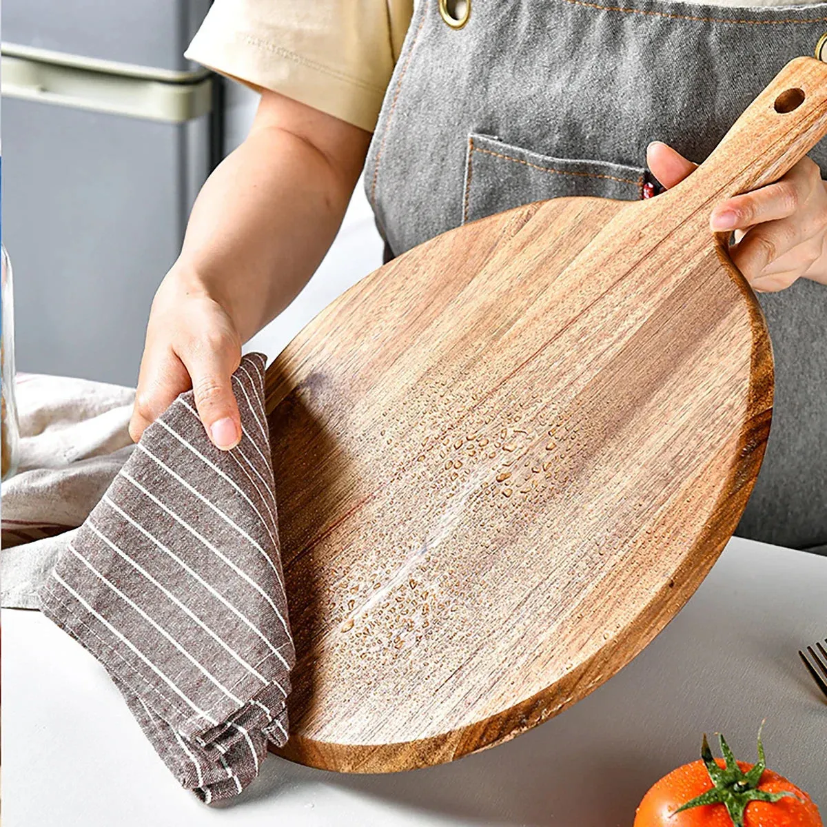 Circular Wood Cutting Board With Handle Kitchen Essential