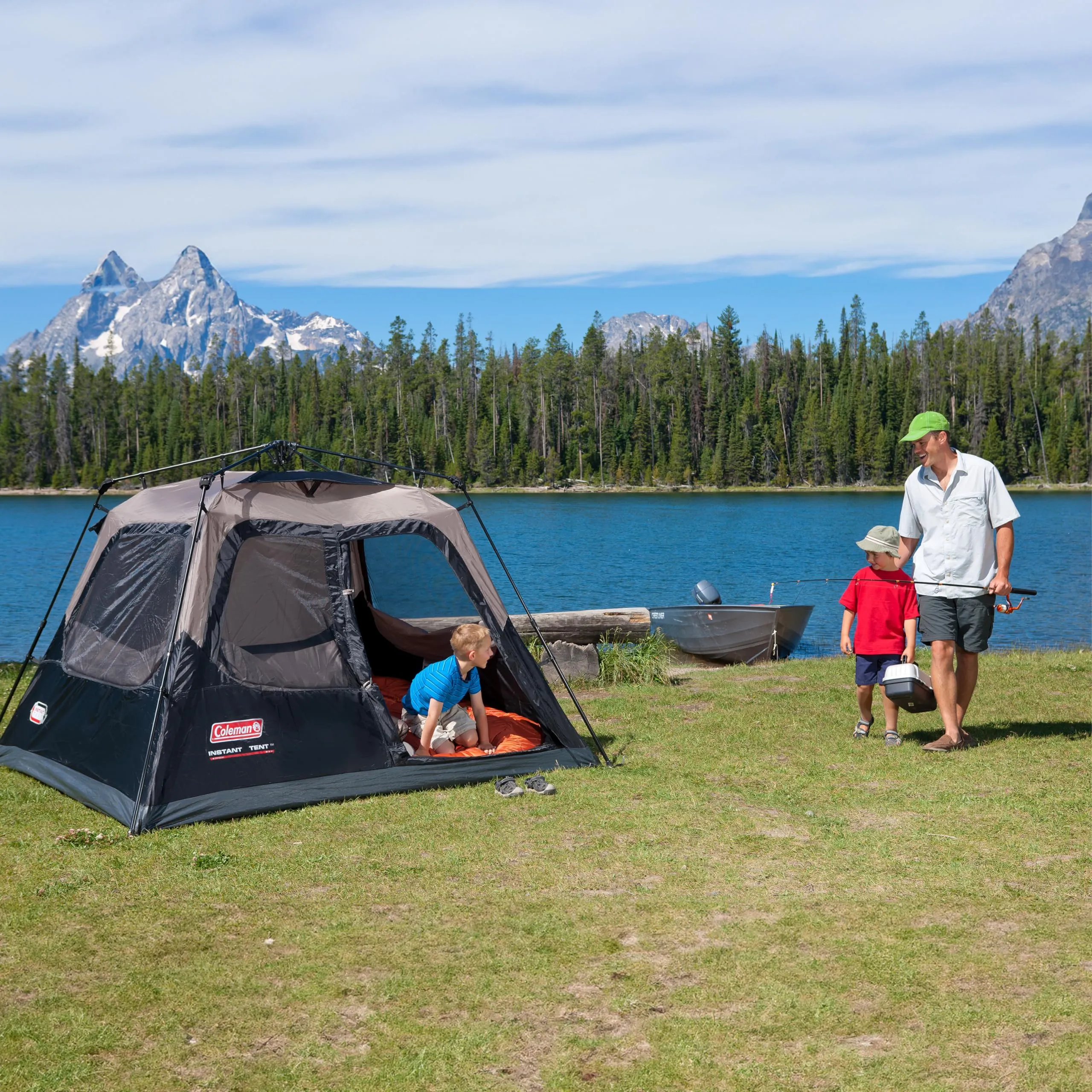 Coleman Instant Tent with 1-Minute Setup, 4-Person Tent with Pre-Attached Poles, Air Vent, & Carry Bag
